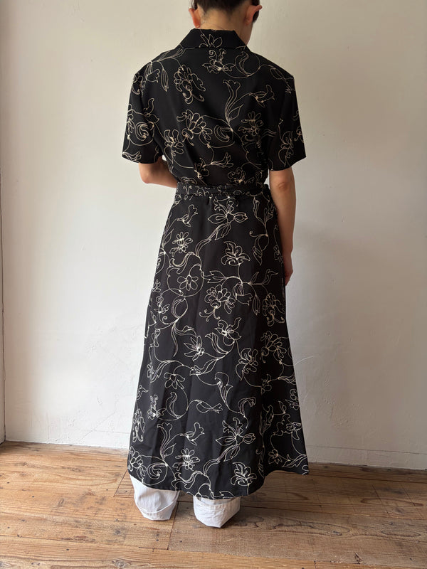 80's-90's Flower Drawing Black Dress.MADE IN U.S.A.