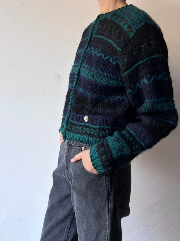 Black×green pattern knitting cardigan.