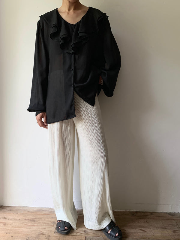 DOLCE&GABBANA white pleats pants.