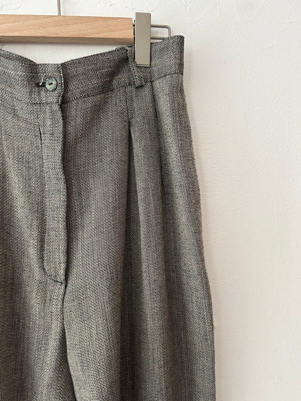 High waisted gray tweed pants.