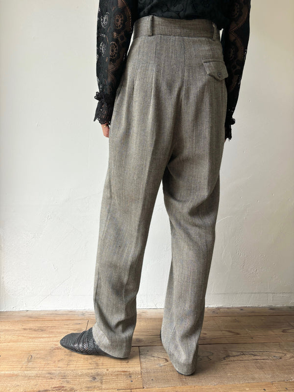 High waisted gray tweed pants.