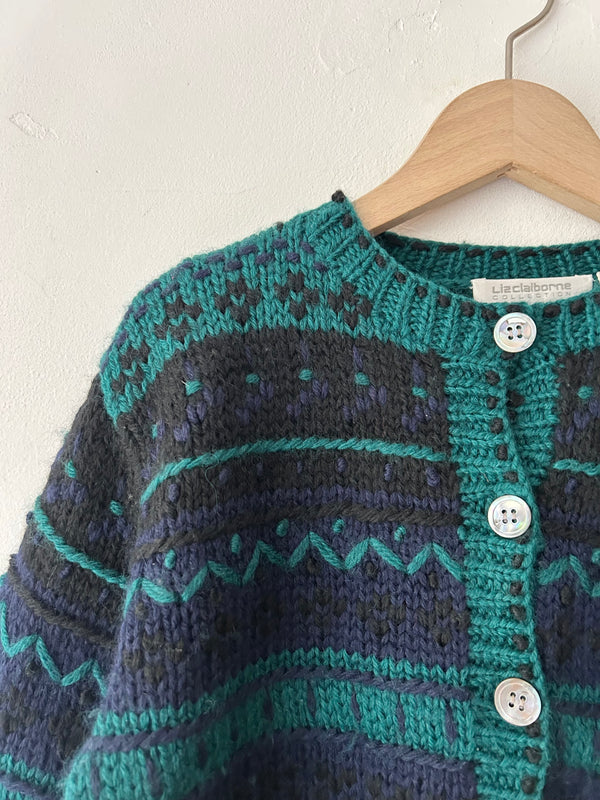 Black×green pattern knitting cardigan.