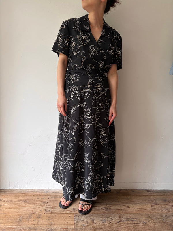 80's-90's Flower Drawing Black Dress.MADE IN U.S.A.