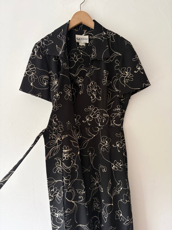 80's-90's Flower Drawing Black Dress.MADE IN U.S.A.