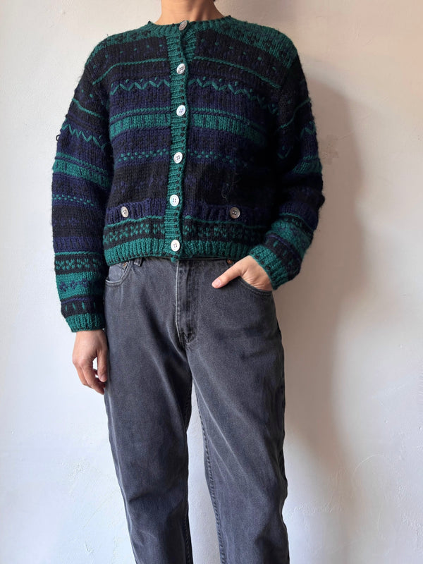 Black×green pattern knitting cardigan.