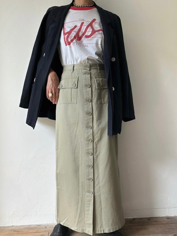 Front button maxi skirt.