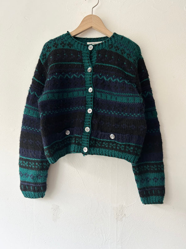 Black×green pattern knitting cardigan.