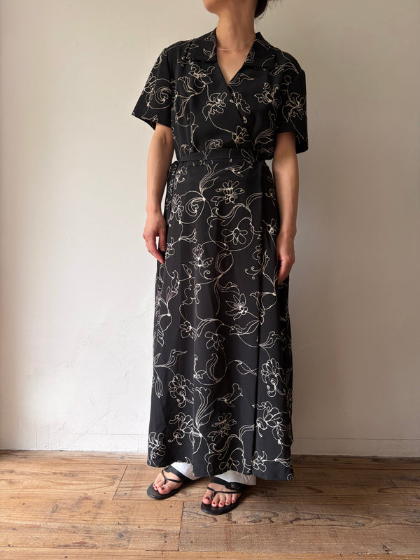 80's-90's Flower Drawing Black Dress.MADE IN U.S.A.